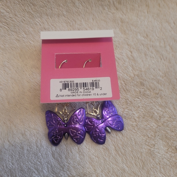 💜 BETSEY JOHNSON Petal Metallic Purple Butterfly Dangle Earrings NWT 💜 - Picture 2 of 2